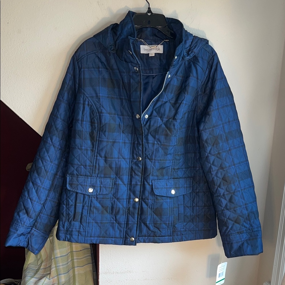 Breckinridge Navy Blue Plaid Puffer Jacket L‎ NWT